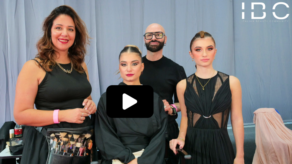 Jenny Modena assieme a Luca Ravelli e alcune modelle